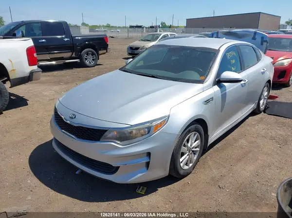 5XXGT4L30JG243102 2018 KIA OPTIMA - Image 2