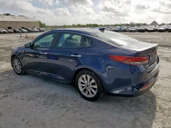 5XXGT4L30JG245416 2018 KIA OPTIMA - Image 2
