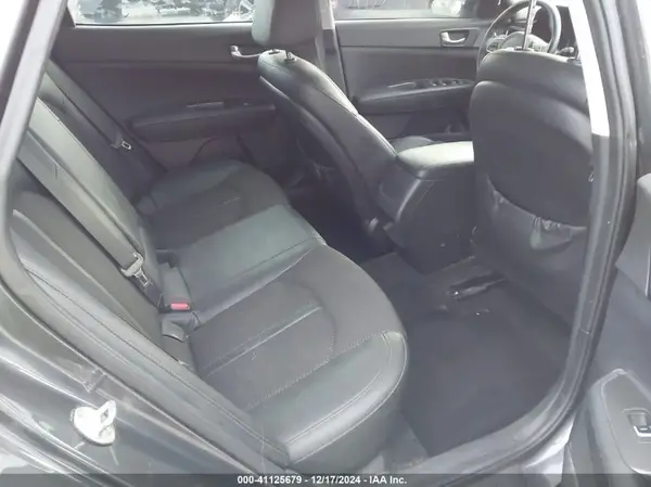 5XXGT4L30JG246775 2018 KIA OPTIMA - Image 8