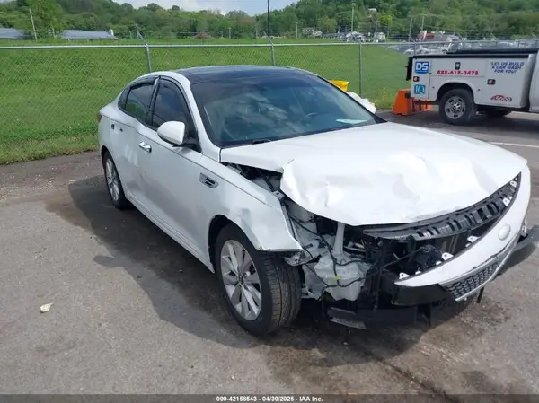 5XXGT4L30JG247036 2018 KIA OPTIMA - Image 1