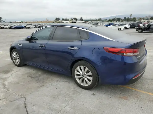 5XXGT4L30JG249353 2018 KIA OPTIMA - Image 2