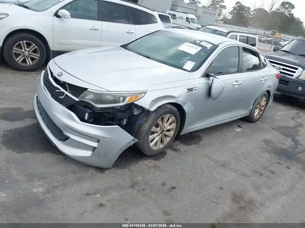 5XXGT4L30JG253192 2018 KIA OPTIMA - Image 2