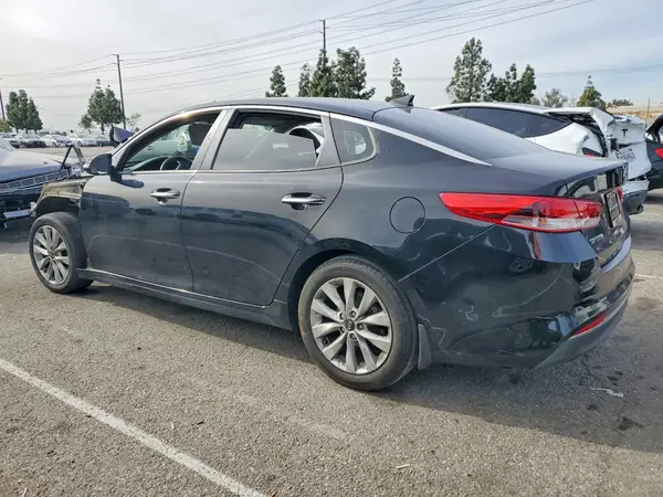 5XXGT4L30JG258456 2018 KIA OPTIMA - Image 2