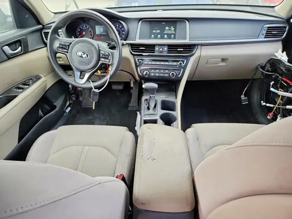 5XXGT4L30JG258456 2018 KIA OPTIMA - Image 8