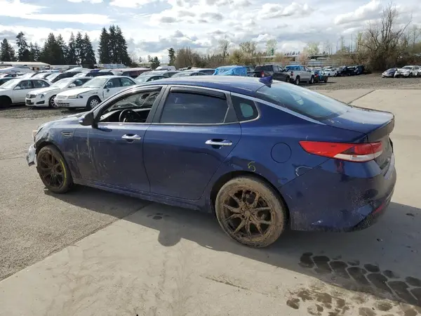 5XXGT4L30JG258733 2018 KIA OPTIMA - Image 2