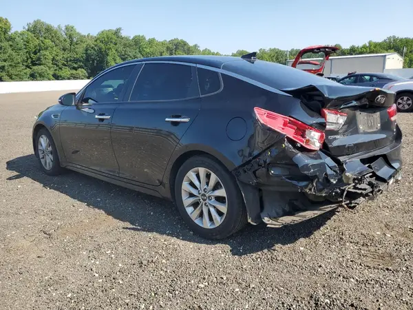 5XXGT4L30JG261308 2018 KIA OPTIMA - Image 2