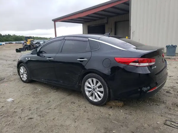 5XXGT4L30JG262250 2018 KIA OPTIMA - Image 2