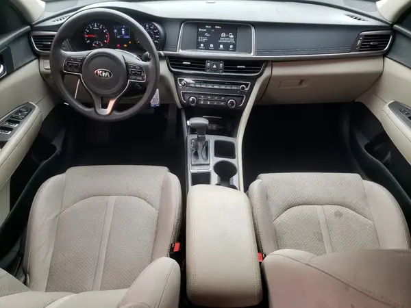 5XXGT4L30JG262250 2018 KIA OPTIMA - Image 8