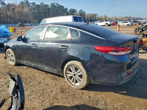 5XXGT4L30JG262880 2018 KIA OPTIMA - Image 2
