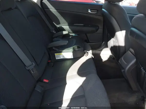 5XXGT4L30JG263978 2018 KIA OPTIMA - Image 8