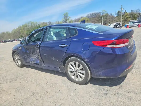 5XXGT4L30JG264662 2018 KIA OPTIMA - Image 2