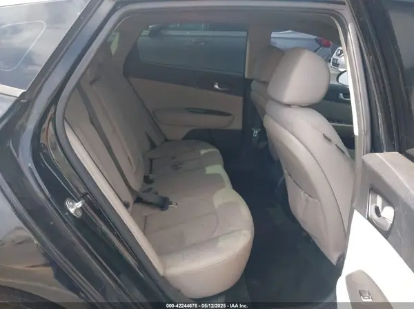 5XXGT4L30JG267884 2018 KIA OPTIMA - Image 8