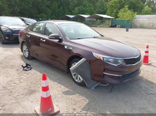 5XXGT4L30JG268095 2018 KIA OPTIMA - Image 1