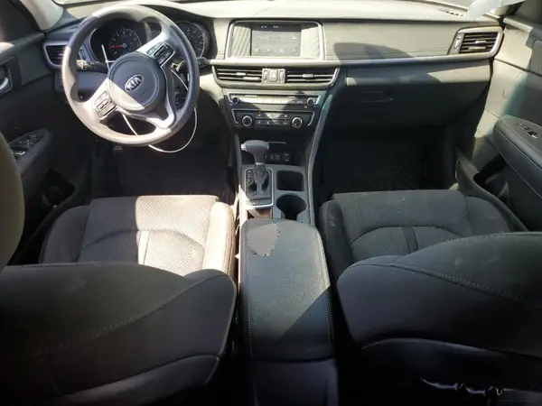5XXGT4L30JG268288 2018 KIA OPTIMA - Image 8