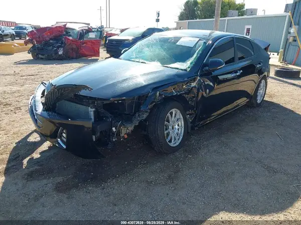 5XXGT4L30JG269635 2018 KIA OPTIMA - Image 2