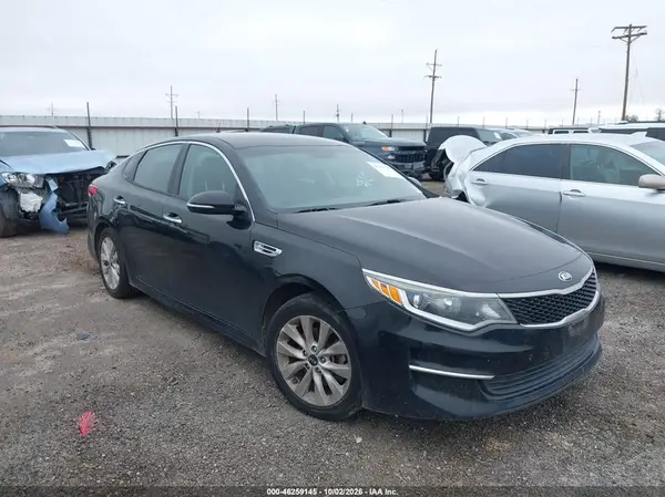 5XXGT4L30JG270056 2018 KIA OPTIMA - Image 1