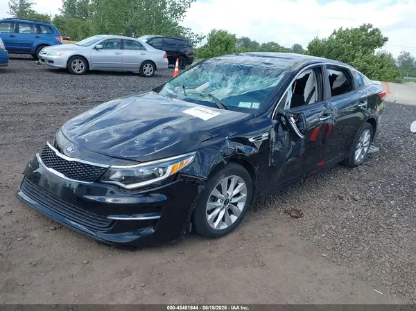 5XXGT4L30JG272017 2018 KIA OPTIMA - Image 2
