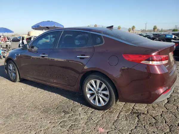 5XXGT4L30JG273720 2018 KIA OPTIMA - Image 2