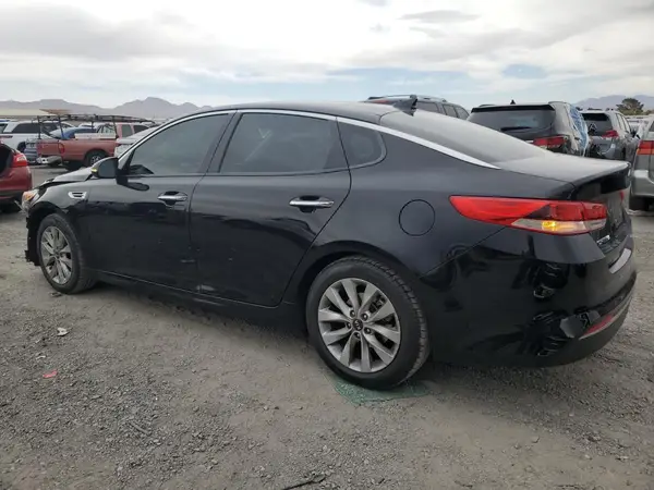 5XXGT4L30JG273944 2018 KIA OPTIMA - Image 2