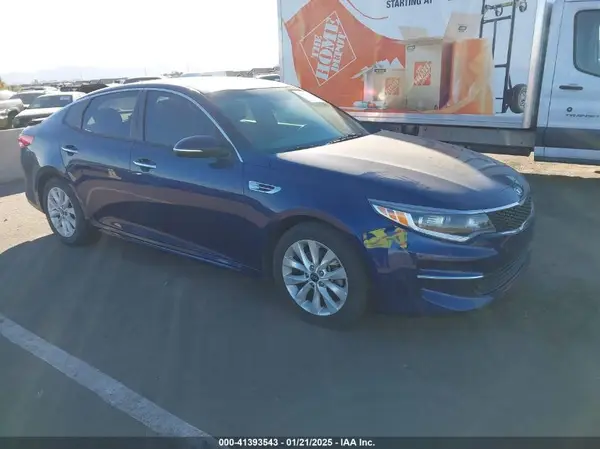 5XXGT4L30JG274060 2018 KIA OPTIMA - Image 1