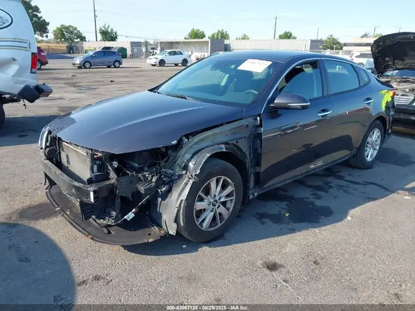 5XXGT4L30KG275100 2019 KIA OPTIMA - Image 2