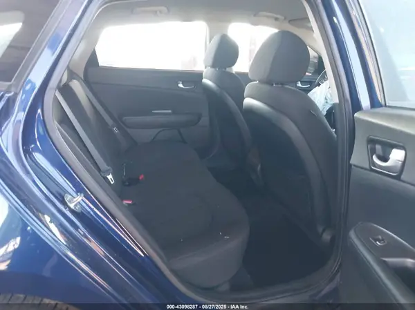 5XXGT4L30KG275730 2019 KIA OPTIMA - Image 8