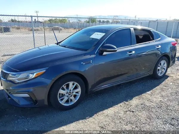 5XXGT4L30KG276960 2019 KIA OPTIMA - Image 2