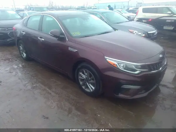 5XXGT4L30KG282841 2019 KIA OPTIMA - Image 1