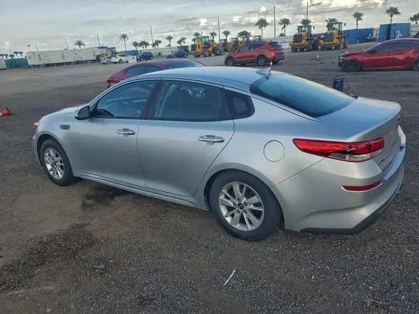 5XXGT4L30KG282872 2019 KIA OPTIMA - Image 2