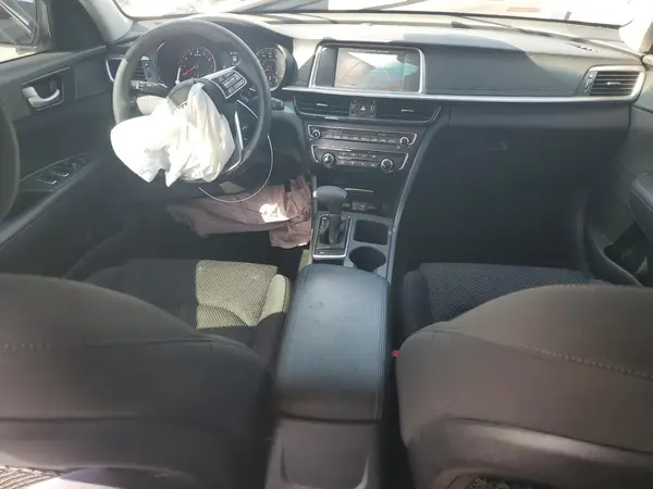 5XXGT4L30KG284802 2019 KIA OPTIMA - Image 8