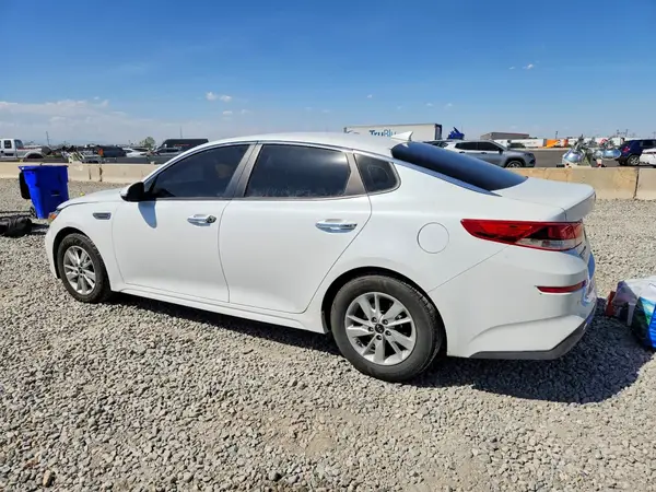 5XXGT4L30KG284895 2019 KIA OPTIMA - Image 2