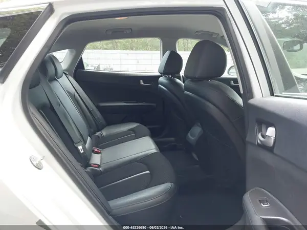 5XXGT4L30KG286226 2019 KIA OPTIMA - Image 8