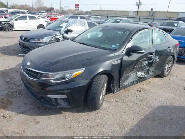 5XXGT4L30KG286470 2019 KIA OPTIMA - Image 2