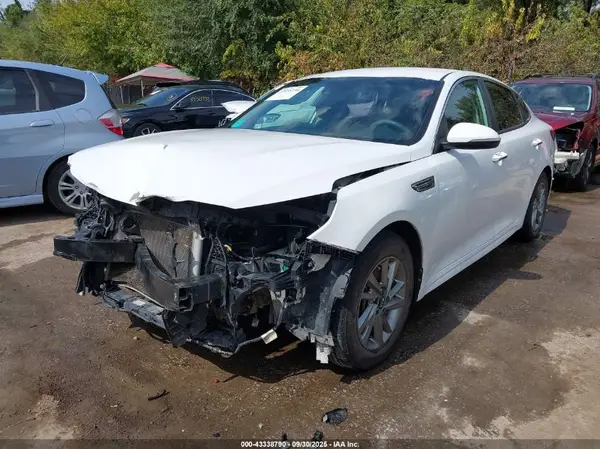 5XXGT4L30KG290485 2019 KIA OPTIMA - Image 2