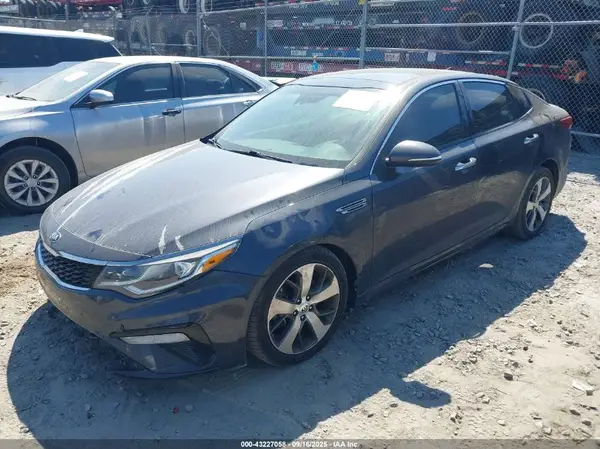 5XXGT4L30KG292558 2019 KIA OPTIMA - Image 2