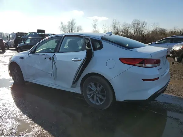5XXGT4L30KG295721 2019 KIA OPTIMA - Image 2