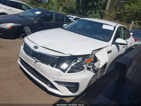 5XXGT4L30KG298070 2019 KIA OPTIMA - Image 2