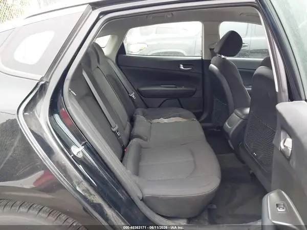 5XXGT4L30KG299588 2019 KIA OPTIMA - Image 8
