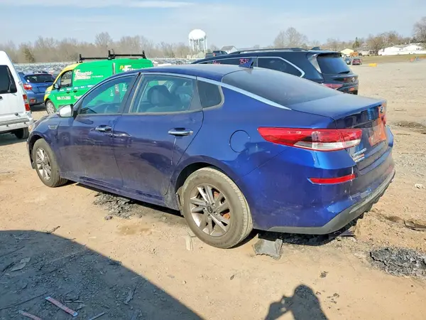 5XXGT4L30KG303803 2019 KIA OPTIMA - Image 2