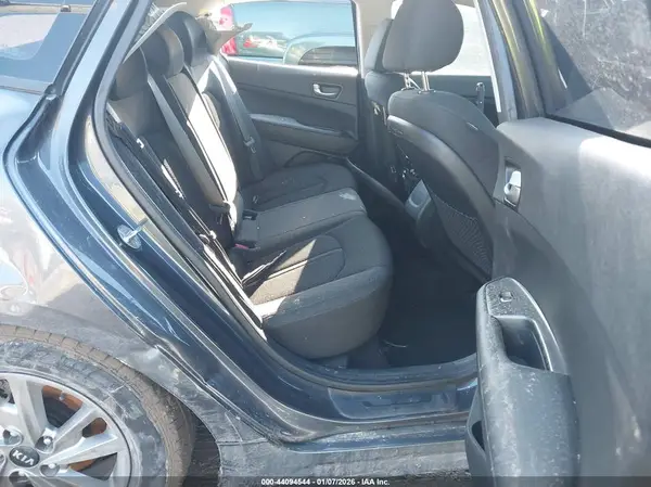 5XXGT4L30KG305289 2019 KIA OPTIMA - Image 8