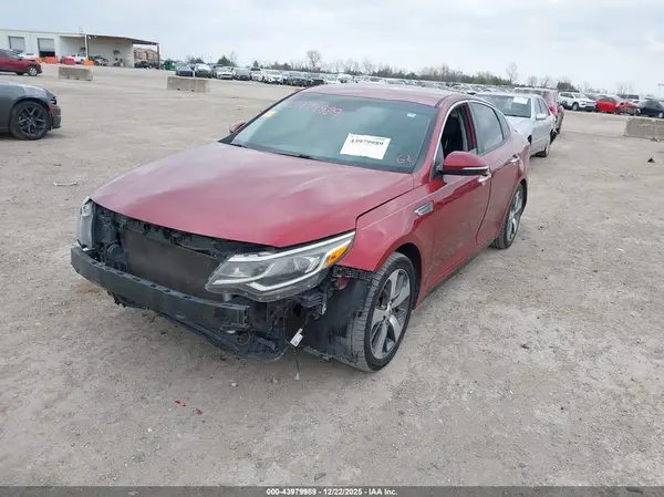 5XXGT4L30KG313957 2019 KIA OPTIMA - Image 2