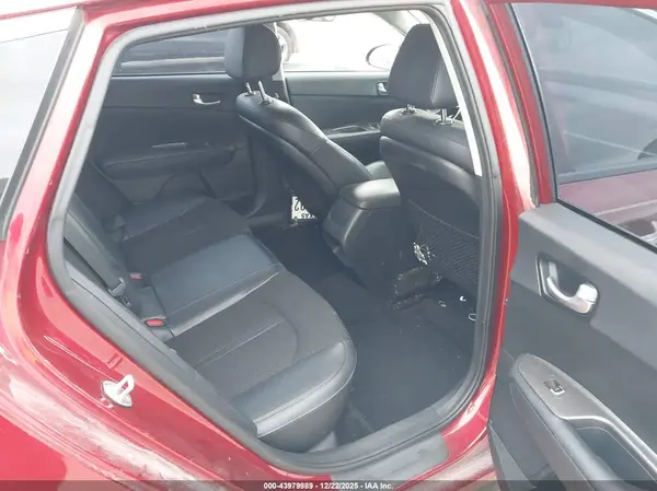 5XXGT4L30KG313957 2019 KIA OPTIMA - Image 8