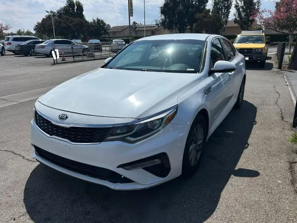 5XXGT4L30KG323792 2019 KIA OPTIMA - Image 2