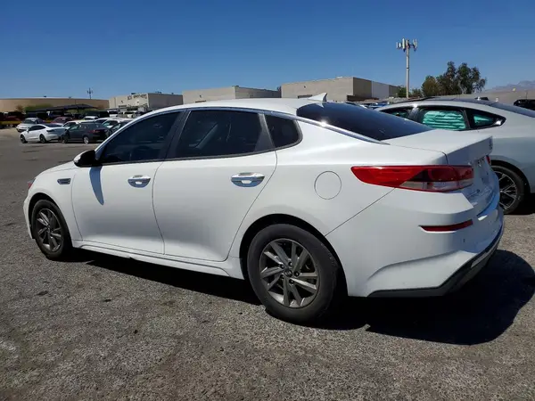 5XXGT4L30KG329415 2019 KIA OPTIMA - Image 2
