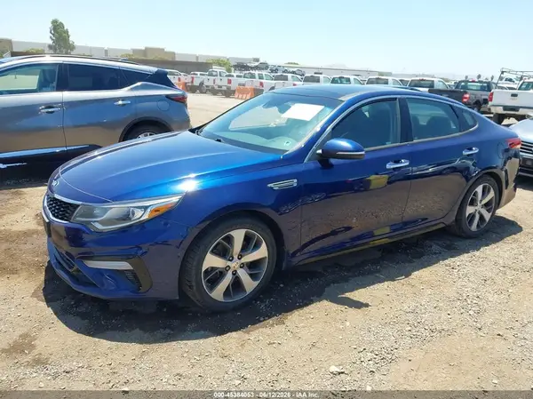 5XXGT4L30KG331858 2019 KIA OPTIMA - Image 2