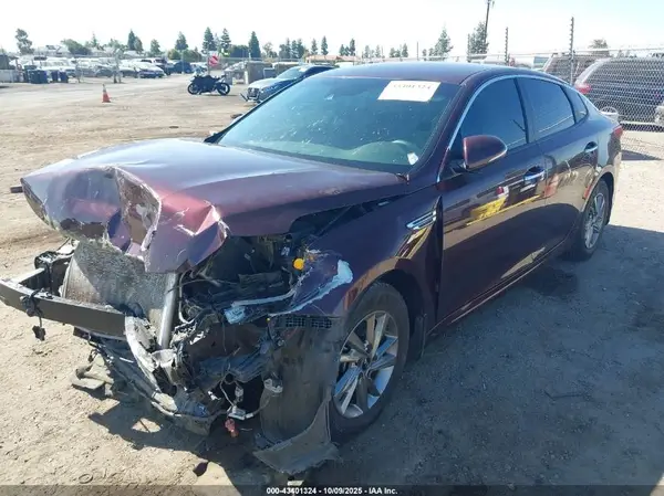 5XXGT4L30KG335232 2019 KIA OPTIMA - Image 2