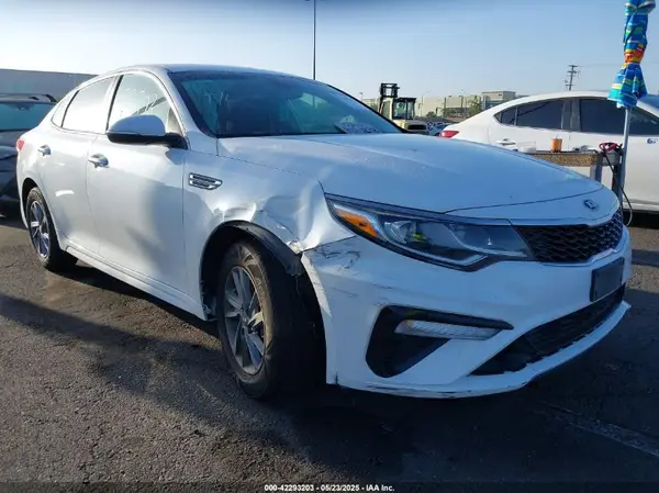 5XXGT4L30KG340544 2019 KIA OPTIMA - Image 1