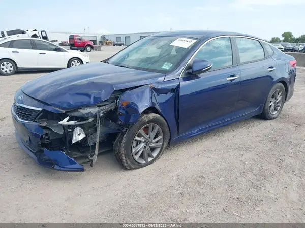 5XXGT4L30KG344335 2019 KIA OPTIMA - Image 2