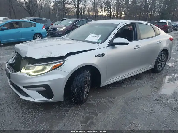 5XXGT4L30KG347204 2019 KIA OPTIMA - Image 2