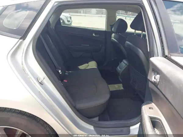 5XXGT4L30KG348613 2019 KIA OPTIMA - Image 8